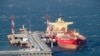 Три танкера с нефтью из РФ простаивают у берегов КНР. Китайская Shandong Port Group ранее запретила заходить в порты подсанкционным судам